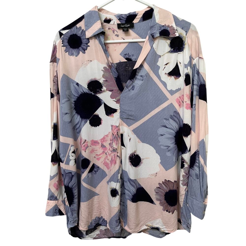 Lord + Taylor Women’s Blouse‎ Medium Oversized Soft Lightweight